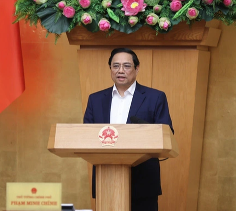 Thủ tướng Phạm Minh Chính: Phản ứng chính sách có lúc chưa kịp thời- Ảnh 1. Thủ tướng Phạm Minh Chính chủ trì phiên họp Chính phủ thường kỳ - Ảnh: VGP