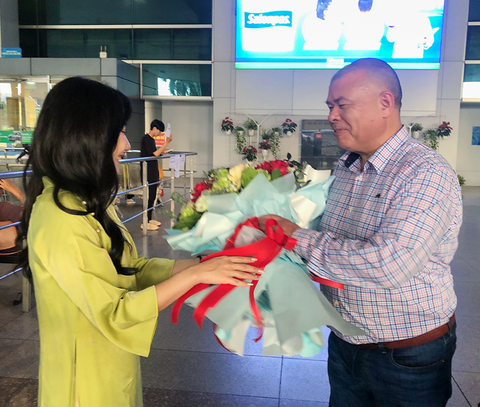 'Hiệp sĩ chống dịch' từ Anh đến Việt Nam chia sẻ kinh nghiệm ứng phó đại dịch- Ảnh 1. Giáo sư Jonathan Van Tam - người được phong "Hiệp sĩ chống dịch" - lần đầu đến Việt Nam - Ảnh: PHONG LAN