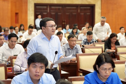 Tại sao TP.HCM lo vỡ quỹ biên chế?- Ảnh 3. Giám đốc Sở Thông tin và Truyền thông TP.HCM Lâm Đình Thắng phát biểu - Ảnh: HỮU HẠNH