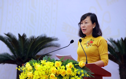 Nữ chủ tịch HĐND tỉnh Bình Phước dẫn đầu danh sách tín nhiệm cao- Ảnh 1. Bà Huỳnh Thị Hằng - phó bí thư thường trực Tỉnh ủy, chủ tịch HĐND tỉnh Bình Phước - dẫn đầu danh sách người có phiếu tín nhiệm cao với tỉ lệ gần tuyệt đối - Ảnh: AN BÌNH