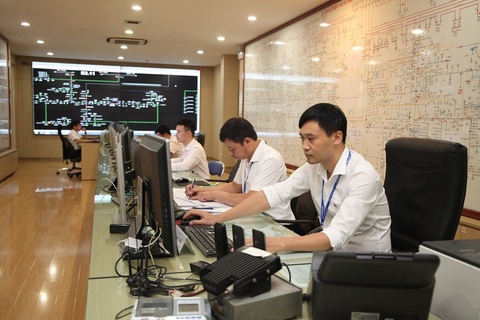 Điện lực Hải Phòng quyết tâm đảm bảo cấp điện ổn định trong tháng cuối năm- Ảnh 1. Điện lực Hải Phòng quyết tâm đảm bảo cấp điện ổn định trong tháng cuối năm- Ảnh 1.