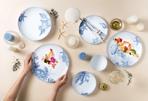 Đa sắc màu bộ sưu tập Tết Minh Long- Ảnh 3. Bộ bàn ăn Đại Dương men ngọc sương mờ được nhiều người yêu thích