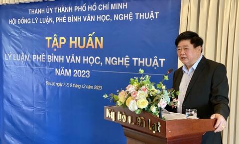 PGS.TS Nguyễn Thế Kỷ - chủ tịch Hội đồng Lý luận, phê bình văn học nghệ thuật trung ương khóa V PGS.TS Nguyễn Thế Kỷ - chủ tịch Hội đồng Lý luận, phê bình văn học nghệ thuật trung ương khóa V - Ảnh: VŨ HẢI SƠN