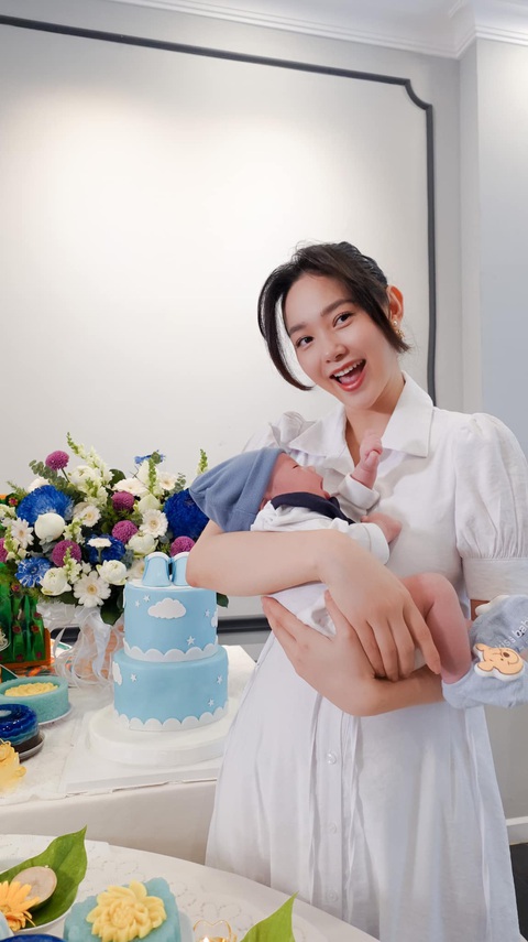 'Mẹ bỉm' Minh Hằng tái xuất với 'bom tấn' mới của điện ảnh Việt- Ảnh 3. Sau thời gian ở cữ, Minh Hằng tích cực trong việc chăm sóc vóc dáng và bắt đầu “chạy show”.