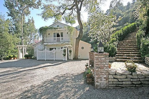 Ngôi nhà cổ ở Beverly Hills, California - Ảnh: Zillow Ngôi nhà cổ ở Beverly Hills, California - Ảnh: Zillow