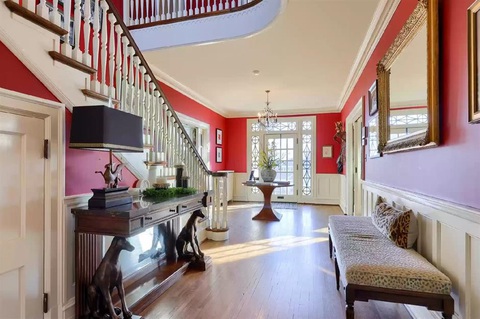 Nội thất trong ngôi nhà tuổi thơ của Taylor Swìft - Ảnh: RE/MAX Nội thất trong ngôi nhà tuổi thơ của Taylor Swift - Ảnh: RE/MAX
