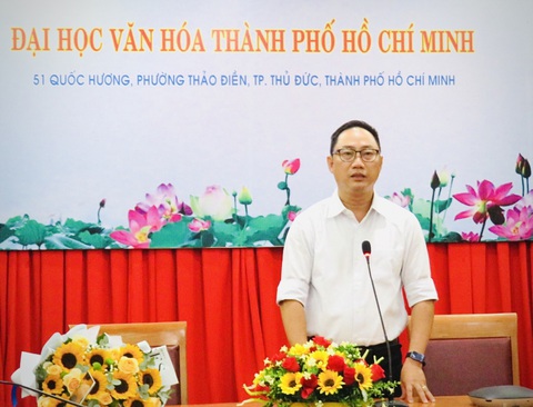 TS Trịnh Đăng Khoa phụ trách Trường đại học Văn hóa TP.HCM- Ảnh 1. TS Trịnh Đăng Khoa được giao nhiệm vụ phó hiệu trưởng phụ trách Trường đại học Văn hóa TP.HCM - Ảnh: HOÀNG HẢI