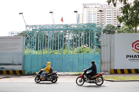 Thể thao TP.HCM: Muốn Nhà thi đấu Phan Đình Phùng bị bỏ hoang nhiều năm - Ảnh: HOÀNG TÙNG