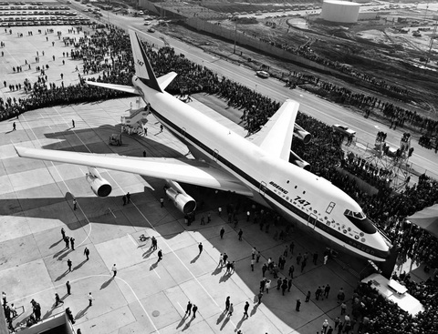 Boeing 747 sắp trở thành huyền thoại - Ảnh 2. Boeing 747 sắp trở thành huyền thoại - Ảnh 2.
