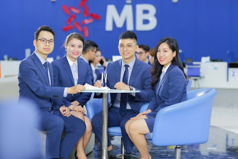 Năm 2022: MB làm chủ công nghệ, tiếp tục ghi dấu ấn chuyển đổi số - Ảnh 2. Năm 2022: MB làm chủ công nghệ, tiếp tục ghi dấu ấn chuyển đổi số - Ảnh 2.