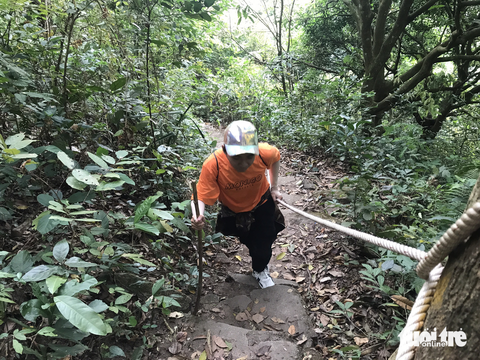 Về Bảy Núi vượt dốc đá, đi xuyên rừng, chiều cắm trại ngắm hoàng hôn - Ảnh 3. Về Bảy Núi vượt dốc đá, đi xuyên rừng, chiều cắm trại ngắm hoàng hôn - Ảnh 3.