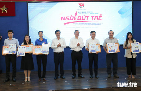 32 tác phẩm đoạt giải thưởng Ngòi bút trẻ 2022 - Ảnh 2. 32 tác phẩm đoạt giải thưởng Ngòi bút trẻ 2022 - Ảnh 2.