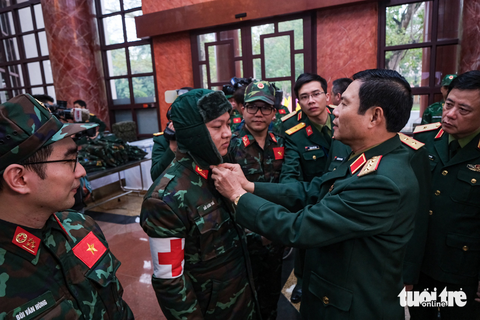 Việt Nam cử quân nhân cùng chó nghiệp vụ sang Thổ Nhĩ Kỳ cứu hộ - Ảnh 1. Việt Nam cử quân nhân cùng chó nghiệp vụ sang Thổ Nhĩ Kỳ cứu hộ - Ảnh 1.