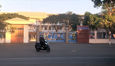 Phân công giáo viên khác thay cô giáo chấm 21 học sinh 0 điểm - Ảnh 1. Phân công giáo viên khác thay cô giáo chấm 21 học sinh 0 điểm - Ảnh 1.