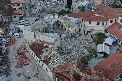 Động đất gây lũ cuốn trôi một ngôi làng ở Syria, nhiều di tích lịch sử hư hại - Ảnh 2. Động đất gây lũ cuốn trôi một ngôi làng ở Syria, nhiều di tích lịch sử hư hại - Ảnh 2.