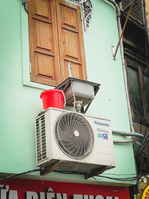 Ảnh vui 11-2: Nhìn ngon đó, cho lão Tôn một miếng đi! - Ảnh 5. Ảnh vui 11-2: Nhìn ngon đó, cho lão Tôn một miếng đi! - Ảnh 5.