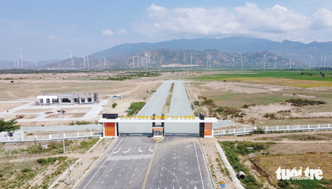 Ninh Thuận khởi động lại khu công nghiệp bỏ hoang 15 năm - Ảnh 2. Ninh Thuận khởi động lại khu công nghiệp bỏ hoang 15 năm - Ảnh 2.