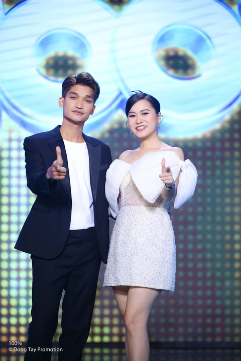 Lâm Vỹ Dạ, Mạc Văn Khoa cầm trịch game show mới mang tên ‘100%’ - Ảnh 1. Lâm Vỹ Dạ, Mạc Văn Khoa cầm trịch game show mới mang tên ‘100%’ - Ảnh 1.
