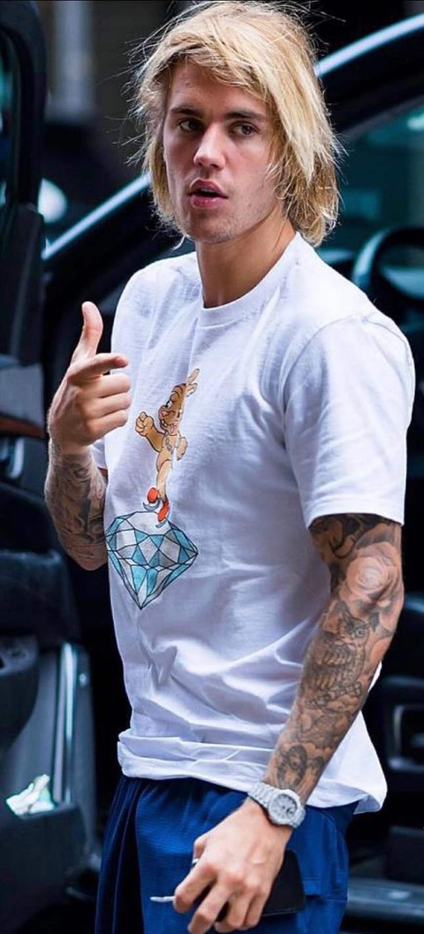 Lóa mắt với bộ sưu tập đồng hồ ‘khủng của Justin Bieber - Ảnh 10. Lóa mắt với bộ sưu tập đồng hồ ‘khủng của Justin Bieber - Ảnh 10.