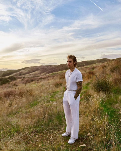 Lóa mắt với bộ sưu tập đồng hồ ‘khủng của Justin Bieber - Ảnh 13. Lóa mắt với bộ sưu tập đồng hồ ‘khủng của Justin Bieber - Ảnh 13.