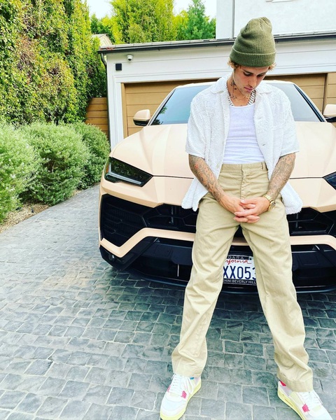 Lóa mắt với bộ sưu tập đồng hồ ‘khủng của Justin Bieber - Ảnh 2. Lóa mắt với bộ sưu tập đồng hồ ‘khủng của Justin Bieber - Ảnh 2.