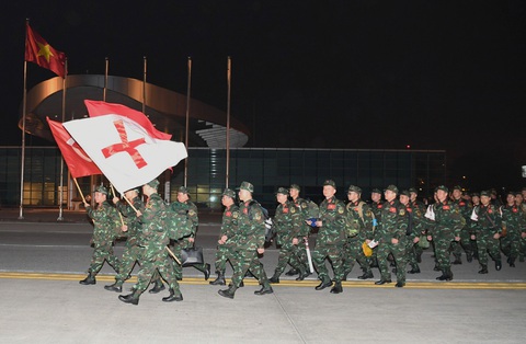 Đoàn 76 quân nhân Việt Nam lên chuyến bay đến Thổ Nhĩ Kỳ - Ảnh 2. Đoàn 76 quân nhân Việt Nam lên chuyến bay đến Thổ Nhĩ Kỳ - Ảnh 2.