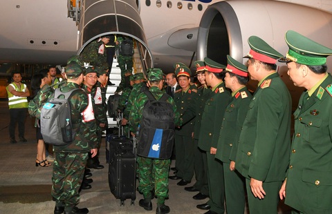 Đoàn 76 quân nhân Việt Nam lên chuyến bay đến Thổ Nhĩ Kỳ - Ảnh 5. Đoàn 76 quân nhân Việt Nam lên chuyến bay đến Thổ Nhĩ Kỳ - Ảnh 5.