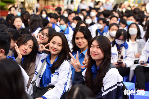 Có cần phải học đại học khi nhiều sinh viên thất nghiệp? - Ảnh 1. Có cần phải học đại học khi nhiều sinh viên thất nghiệp? - Ảnh 1.
