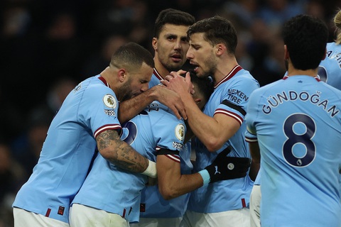 Thắng dễ Aston Villa, Man City đã sẵn sàng soán ngôi của Arsenal - Ảnh 1. Thắng dễ Aston Villa, Man City đã sẵn sàng soán ngôi của Arsenal - Ảnh 1.