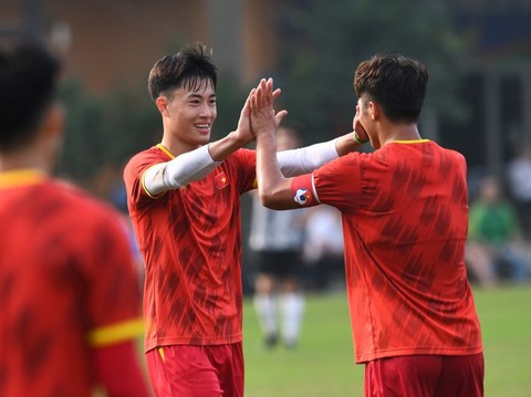 Đội tuyển U20 Việt Nam chuẩn bị lên đường tập huấn tại UAE - Ảnh 1. Đội tuyển U20 Việt Nam chuẩn bị lên đường tập huấn tại UAE - Ảnh 1.