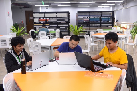 Tốc độ Internet có cải thiện nhưng vẫn còn chập chờn - Ảnh 1. Tốc độ Internet có cải thiện nhưng vẫn còn chập chờn - Ảnh 1.