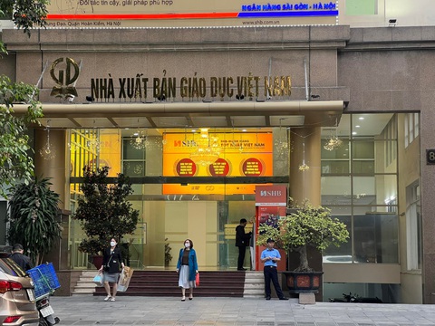 Vì sao nguyên chủ tịch Nhà xuất bản Giáo Dục Việt Nam bị bắt? - Ảnh 3. Vì sao nguyên chủ tịch Nhà xuất bản Giáo Dục Việt Nam bị bắt? - Ảnh 3.