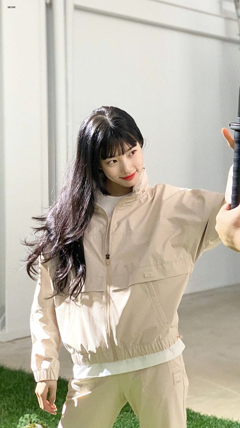 Tình đầu quốc dân Suzy bị chê về nhan sắc - Ảnh 3. Tình đầu quốc dân Suzy bị chê về nhan sắc - Ảnh 3.