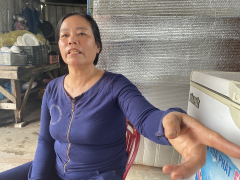 Nhân chứng vụ xe khách và xe đầu kéo tông nhau: Dùng xà beng đập cửa kính cứu người - Ảnh 3. Nhân chứng vụ xe khách và xe đầu kéo tông nhau: Dùng xà beng đập cửa kính cứu người - Ảnh 3.