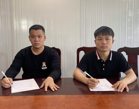 Bị nhắc nhở đi ngược chiều, hai du khách hành hung bảo vệ chùa Hương - Ảnh 1. Bị nhắc nhở đi ngược chiều, hai du khách hành hung bảo vệ chùa Hương - Ảnh 1.