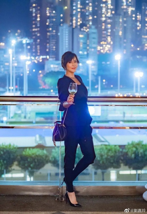 Hoa mắt với bộ sưu tập túi xách hàng hiệu của Lưu Gia Linh - Ảnh 5. Hoa mắt với bộ sưu tập túi xách hàng hiệu của Lưu Gia Linh - Ảnh 5.