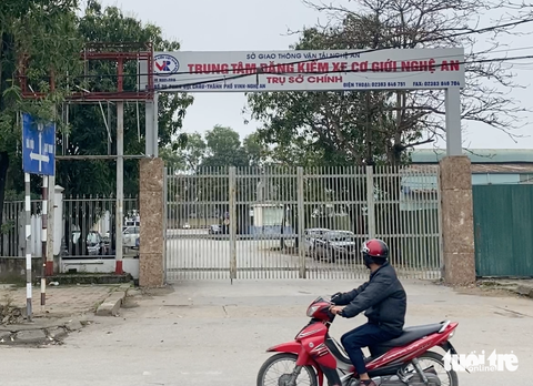 Khởi tố lãnh đạo và nhân viên Trung tâm đăng kiểm Nghệ An vì nhận hối lộ - Ảnh 1. Khởi tố lãnh đạo và nhân viên Trung tâm đăng kiểm Nghệ An vì nhận hối lộ - Ảnh 1.