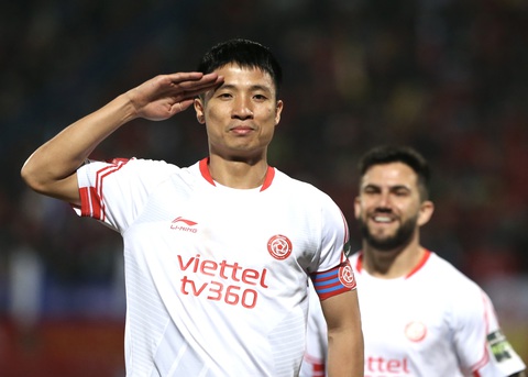 Công An Hà Nội thua trận thứ 2 liên tiếp ở V-League 2023 - Ảnh 1. Bùi Tiến Dũng ăn mừng bàn mở tỉ số cho Viettel - Ảnh: HỮU TẤN