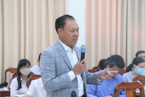 Chuyên gia đề nghị giao dịch nhà đất đều phải lên sàn - Ảnh 1. Chuyên gia đề nghị giao dịch nhà đất đều phải lên sàn - Ảnh 1.