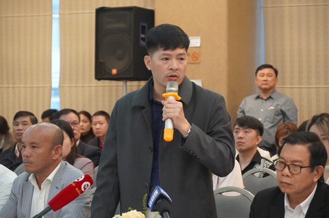 Bán lẻ xăng dầu tố bị chèn ép, đầu mối mong hết sức bình tĩnh - Ảnh 1. Bán lẻ xăng dầu tố bị chèn ép, đầu mối mong hết sức bình tĩnh - Ảnh 1.