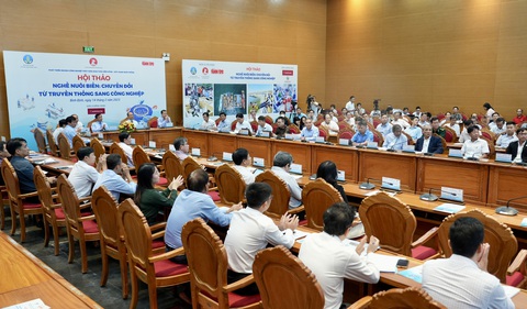 Tìm giải pháp phát triển nghề nuôi biển làm tăng giá trị thủy sản và thu hút khách du lịch - Ảnh 1. Tìm giải pháp phát triển nghề nuôi biển làm tăng giá trị thủy sản và thu hút khách du lịch - Ảnh 1.