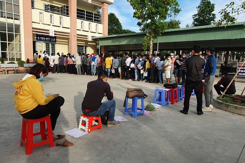 Các văn phòng đăng ký đất đai ở Bình Phước thu lố của người dân hơn 6,6 tỉ đồng - Ảnh 1. Các văn phòng đăng ký đất đai ở Bình Phước thu lố của người dân hơn 6,6 tỉ đồng - Ảnh 1.