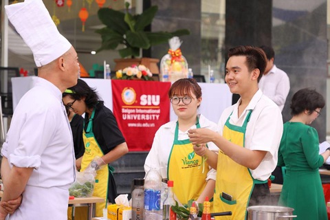 Khi câu chuyện tình yêu được sinh viên SIU kể bằng... phở - Ảnh 4. Khi câu chuyện tình yêu được sinh viên SIU kể bằng... phở - Ảnh 4.