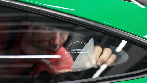 Fan Porsche sướng nhất: Tự nghĩ màu sơn mới, được hãng đưa luôn vào bảng màu - Ảnh 8. Fan Porsche sướng nhất: Tự nghĩ màu sơn mới, được hãng đưa luôn vào bảng màu - Ảnh 8.