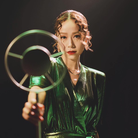 ‘Tiểu tam Huỳnh Tâm Dĩnh tái xuất, ‘chính thất Trịnh Tú Văn có hành động không chê vào đâu - Ảnh 4. ‘Tiểu tam Huỳnh Tâm Dĩnh tái xuất, ‘chính thất Trịnh Tú Văn có hành động không chê vào đâu - Ảnh 4.