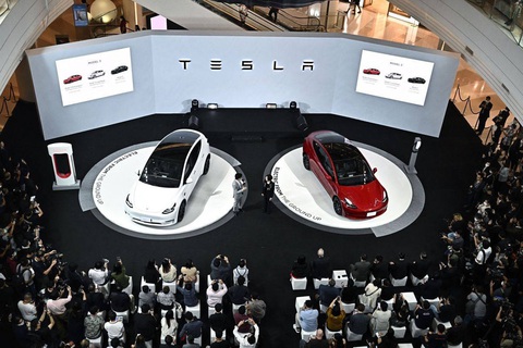Mua xe Tesla cũ: Bị hét thay pin với giá có thể lên tới hàng trăm triệu - Ảnh 4. Mua xe Tesla cũ: Bị hét thay pin với giá có thể lên tới hàng trăm triệu - Ảnh 4.