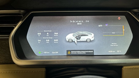Mua xe Tesla cũ: Bị hét thay pin với giá có thể lên tới hàng trăm triệu - Ảnh 3. Mua xe Tesla cũ: Bị hét thay pin với giá có thể lên tới hàng trăm triệu - Ảnh 3.
