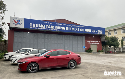 Công an khám xét trung tâm đăng kiểm ở Nghệ An - Ảnh 1. Công an khám xét trung tâm đăng kiểm ở Nghệ An - Ảnh 1.