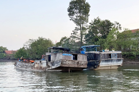 Lại phát hiện hút trộm cát trên sông Đồng Nai - Ảnh 2. Lại phát hiện hút trộm cát trên sông Đồng Nai - Ảnh 2.