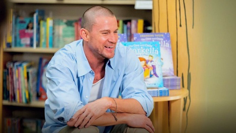 Channing Tatum được y tá yêu cầu cởi đồ khi đi khám... răng - Ảnh 1. Channing Tatum được y tá yêu cầu cởi đồ khi đi khám... răng - Ảnh 1.